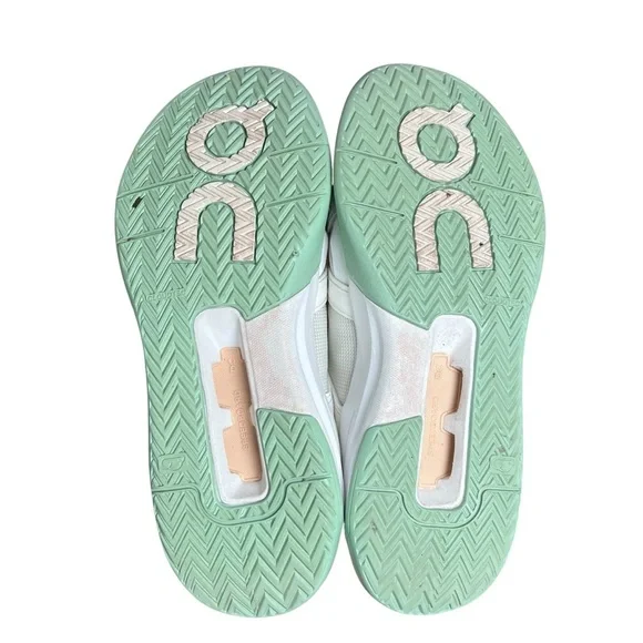 Kids On The Roger Pro Shoes Sz 3.5Y Big Kid School Basketball Sneaker On Clouds - Picture 11 of 14